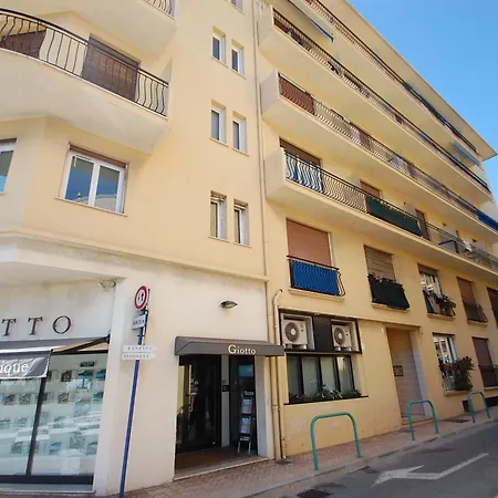 Moderne Avec Balcon, Climatisation Et Wifi - Fr-1-196-214 Apartment Menton
