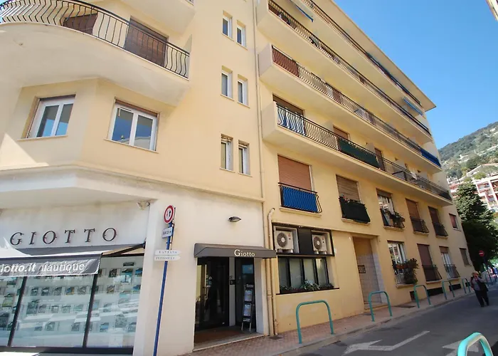 Moderne Climatise, Balcon Et Vue - Fr-1-196-214 Lägenhet Menton