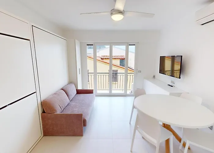Lägenhet Moderne Climatise, Balcon Et Vue - Fr-1-196-214 Menton